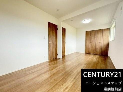 　洋室　洋室ならではの落ち着いた雰囲気です