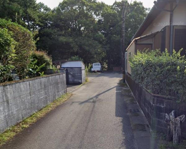 　前面道路含む現地写真　