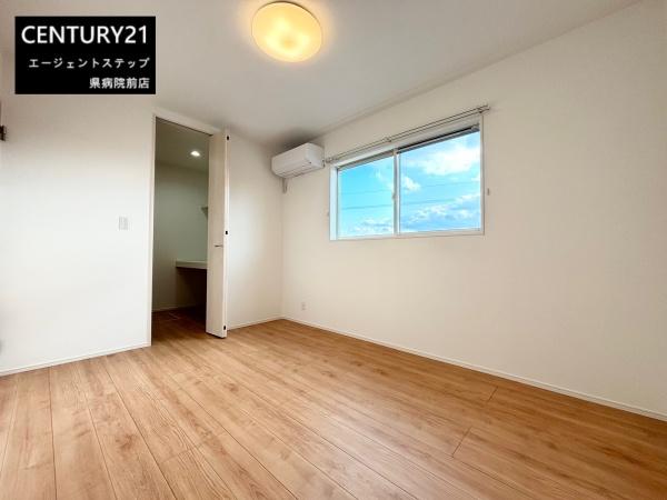 　洋室　明るい洋室が魅力です