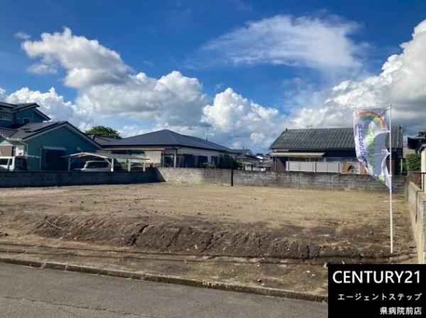 　前面道路含む現地写真　前面道路を含んだ現地写真です