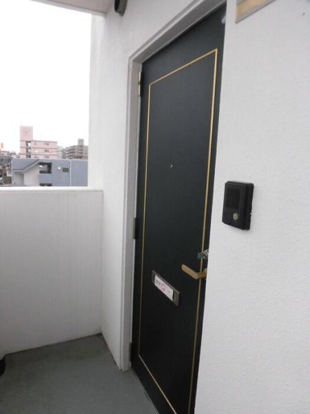 　玄関　