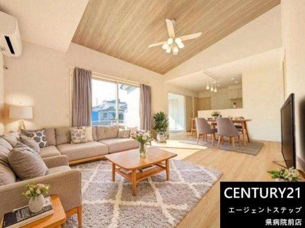 　リビング　リビングの開放感が魅力です