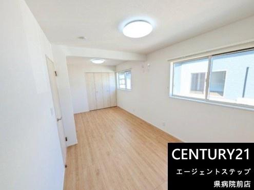 　洋室　洋室の開放的な雰囲気です