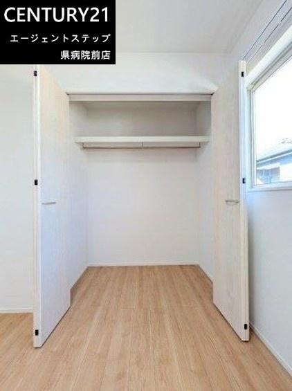 　収納　収納カテゴリの明るい空間です