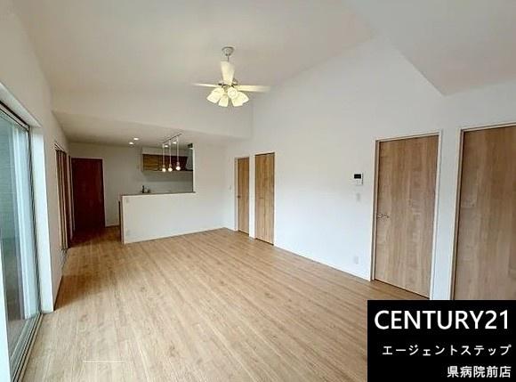 　リビング　リビングが広々としています