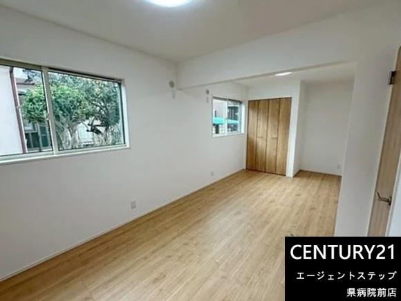 　洋室　採光良好な洋室です