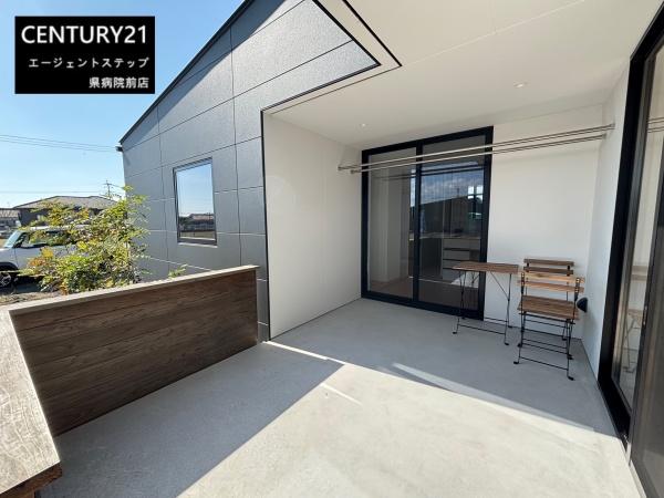 　庭　シンプルなデザインの庭です