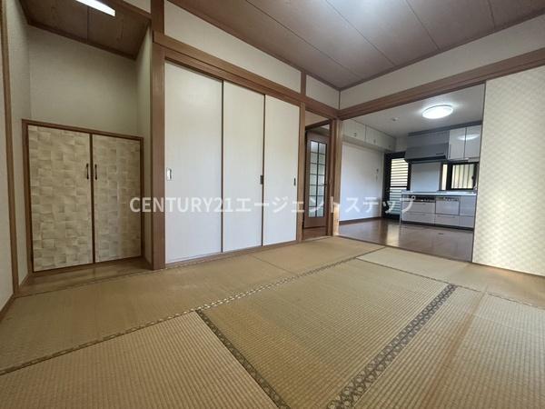 　和室　和室ならではの趣深い空間です