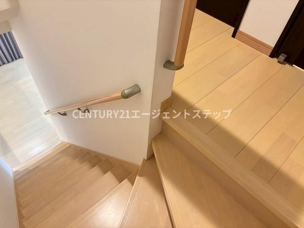 　その他内観　階段スペースが魅力的です