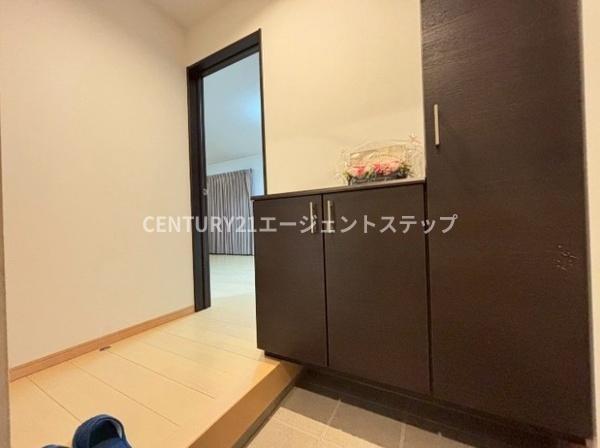 　玄関　玄関収納が使いやすい玄関です