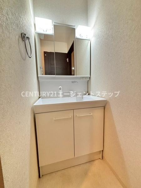 　洗面台・洗面所　洗面台・洗面所が明るいです