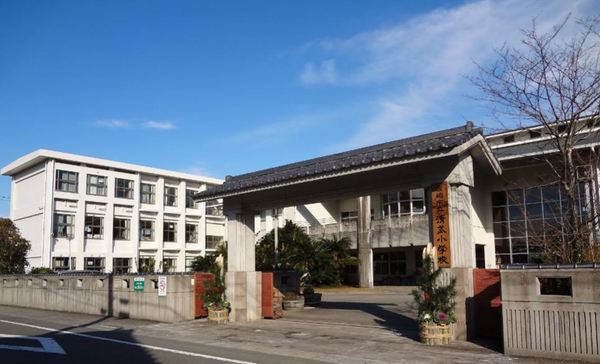 　宮崎市立清武小学校（小学校）／777m　