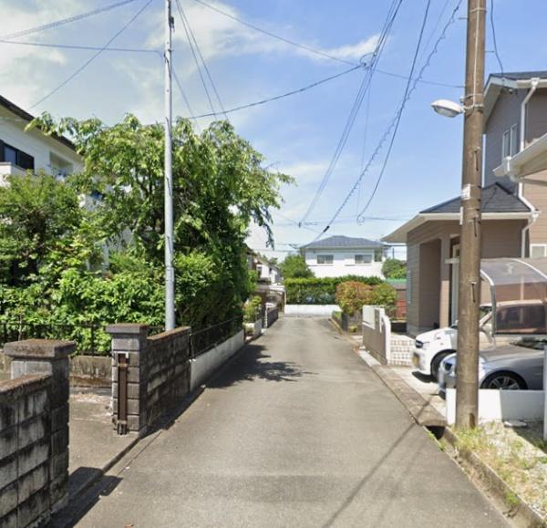 　前面道路含む現地写真　