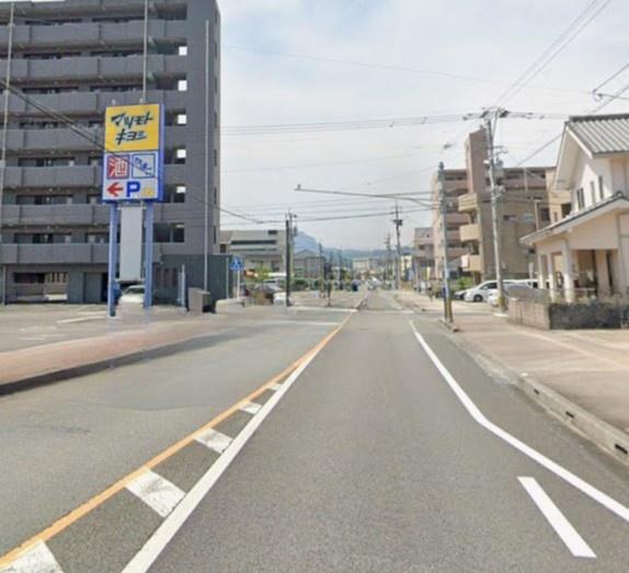 　前面道路含む現地写真　