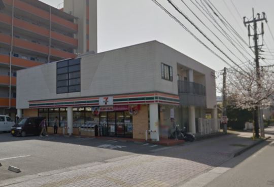 　セブンイレブン宮崎学園木花台店（コンビニ）／389m　