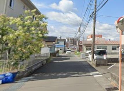 　前面道路含む現地写真　