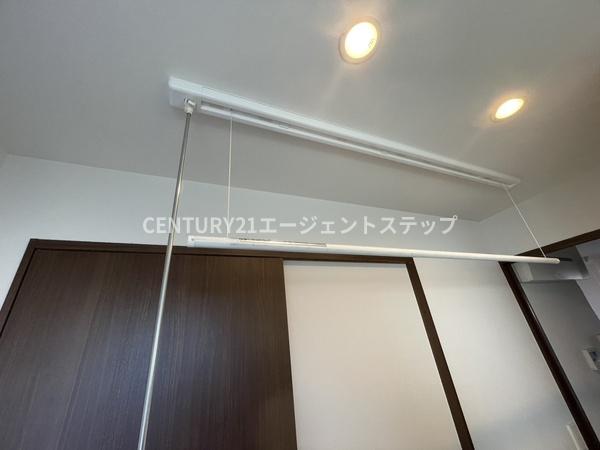 　洗面台・洗面所　洗面所に便利な設備付きです