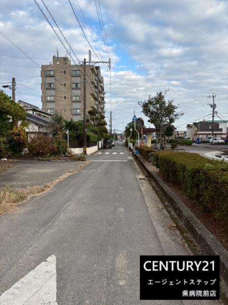 　前面道路含む現地写真　前面道路含む現地写真です