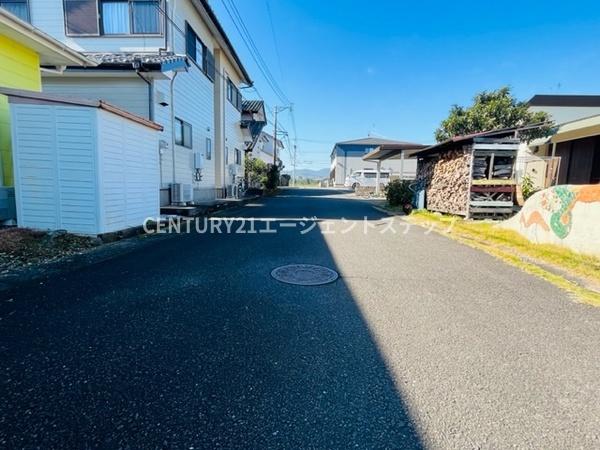 　前面道路含む現地写真　