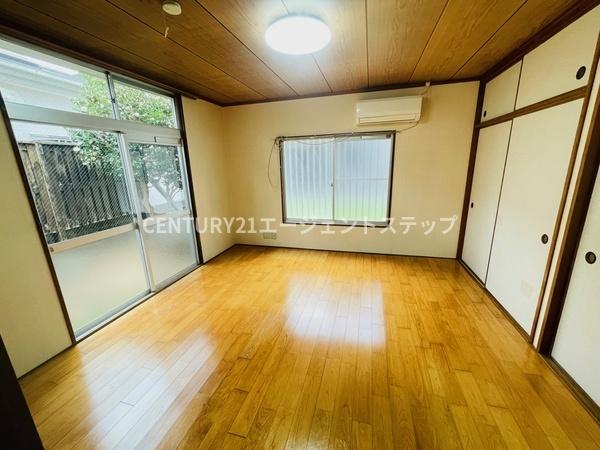 　洋室　洋室の明るさが魅力です