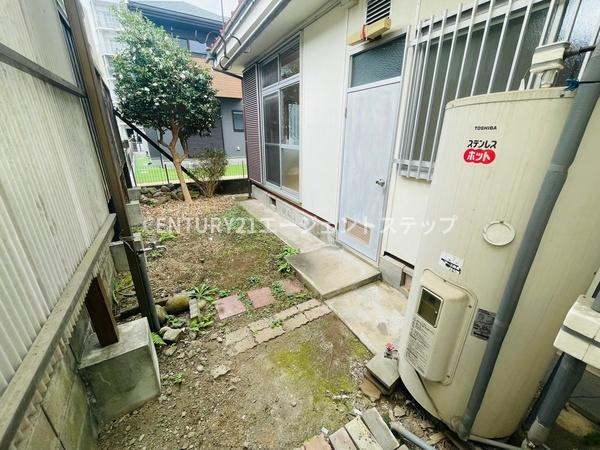 　その他現地　庭スペースがある物件です