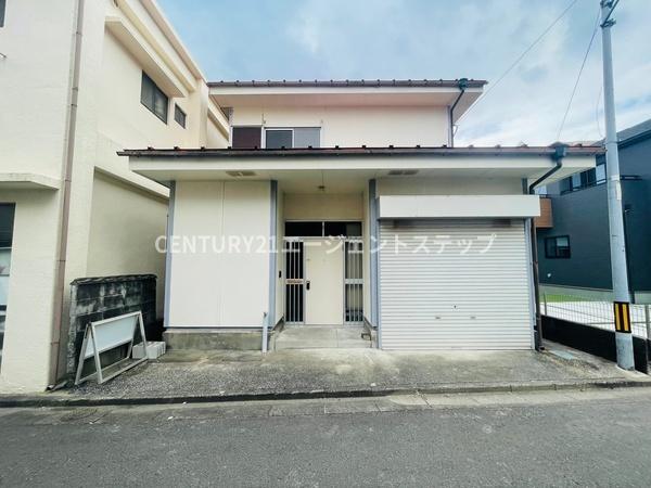 　前面道路含む現地写真　前面道路が広くて便利な現地写真です