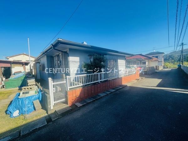 　その他現地　外観がシンプルな一戸建てです