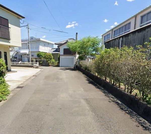 　前面道路含む現地写真　