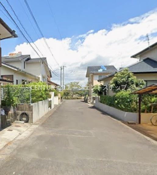 　前面道路含む現地写真　