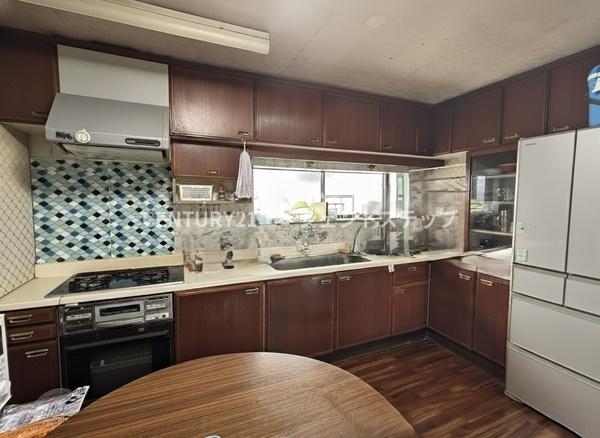 　キッチン　落ち着きのあるキッチン空間です