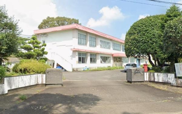 　西都市立茶臼原小学校（小学校）／3708m　