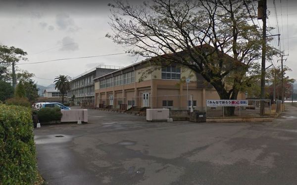 　西都市立穂北中学校（中学校）／4830m　