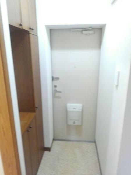 サンテラス窪　玄関　