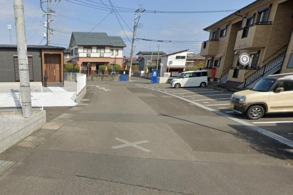 　前面道路含む現地写真　