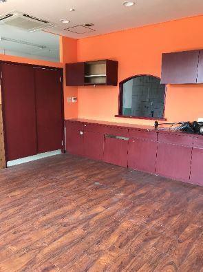 アベニュー小松店舗　エントランス　