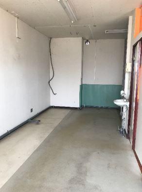 アベニュー小松店舗　エントランス　