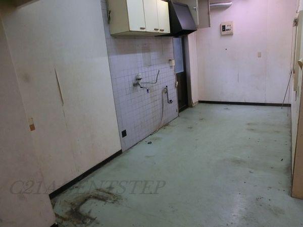 アベニュー小松店舗　エントランス　