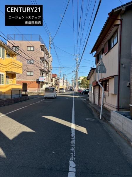 　前面道路含む現地写真　