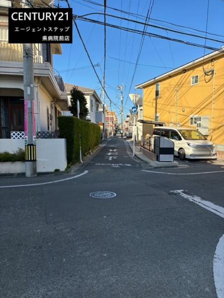　前面道路含む現地写真　