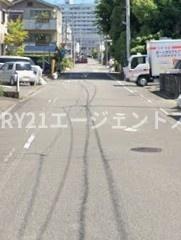 　前面道路含む現地写真　