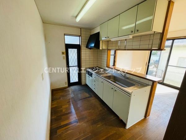 　キッチン　キッチンの収納が充実しています