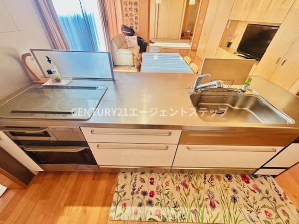 　キッチン　使いやすいキッチン空間です