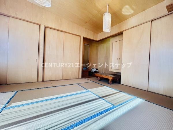 　和室　障子の光が印象的な和室です