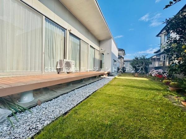 　庭　開放感ある庭が魅力です