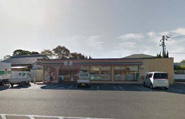 　セブンイレブン西都調殿店（コンビニ）／1258m　