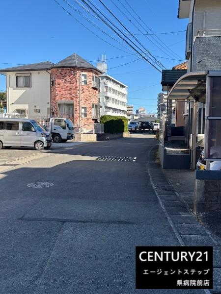 　前面道路含む現地写真　前面道路含む現地写真で確認できます