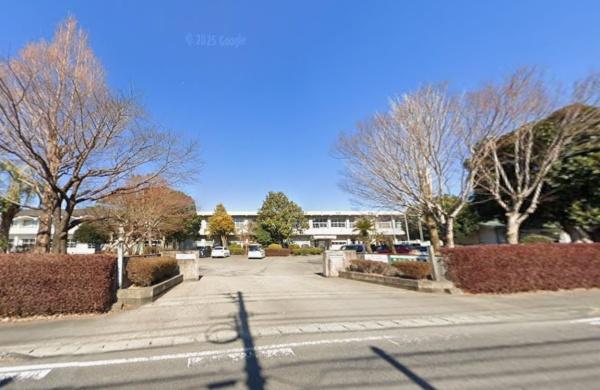 　都城市立中郷中学校（中学校）／2004m　