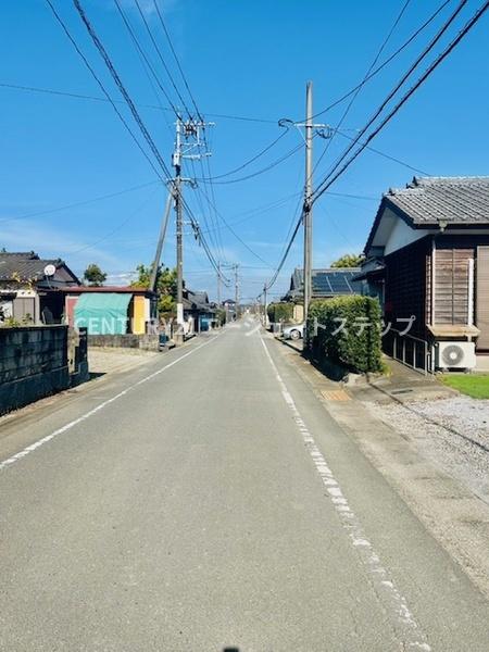 　前面道路含む現地写真　前面道路含む現地写真です