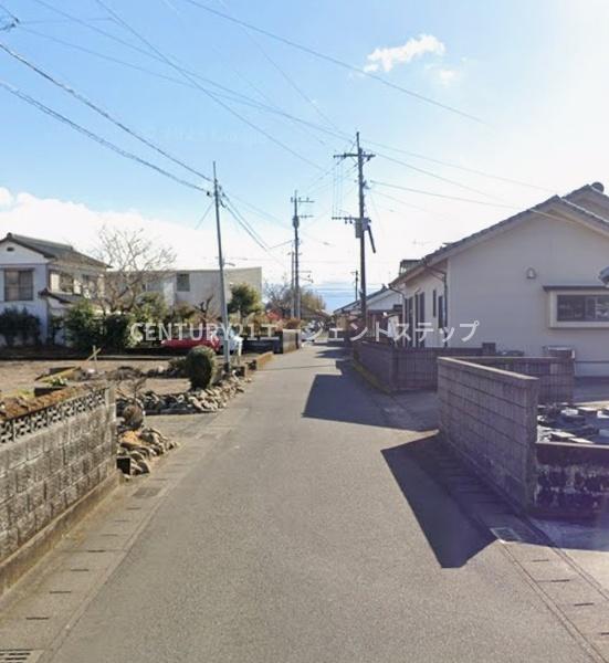 　前面道路含む現地写真　