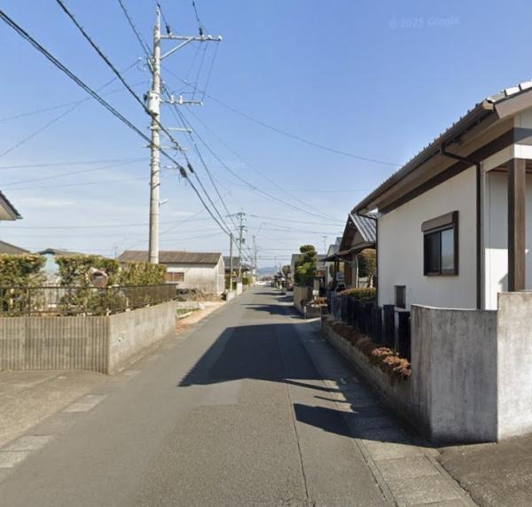 　前面道路含む現地写真　